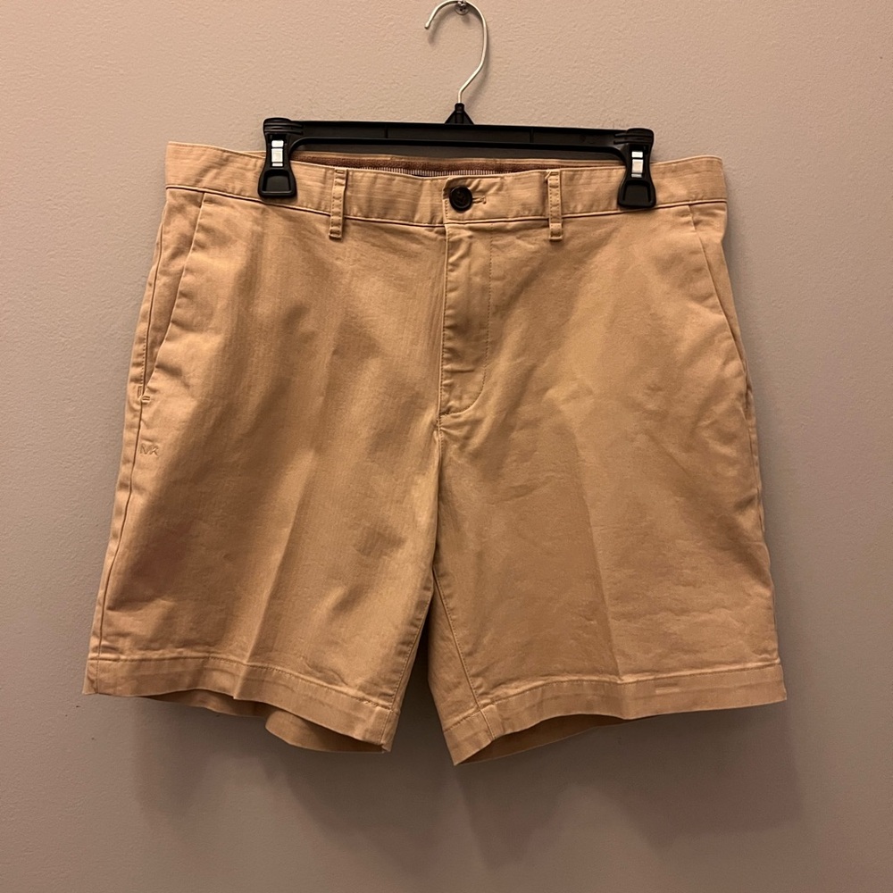Men's Michael Kors Tan Shorts size 32